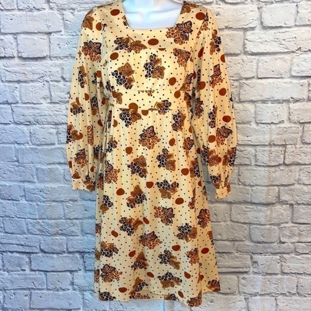 Vintage Handmade Long Sleeve A-Line Cottagecore Small/Medium Tie Back Belt Dress